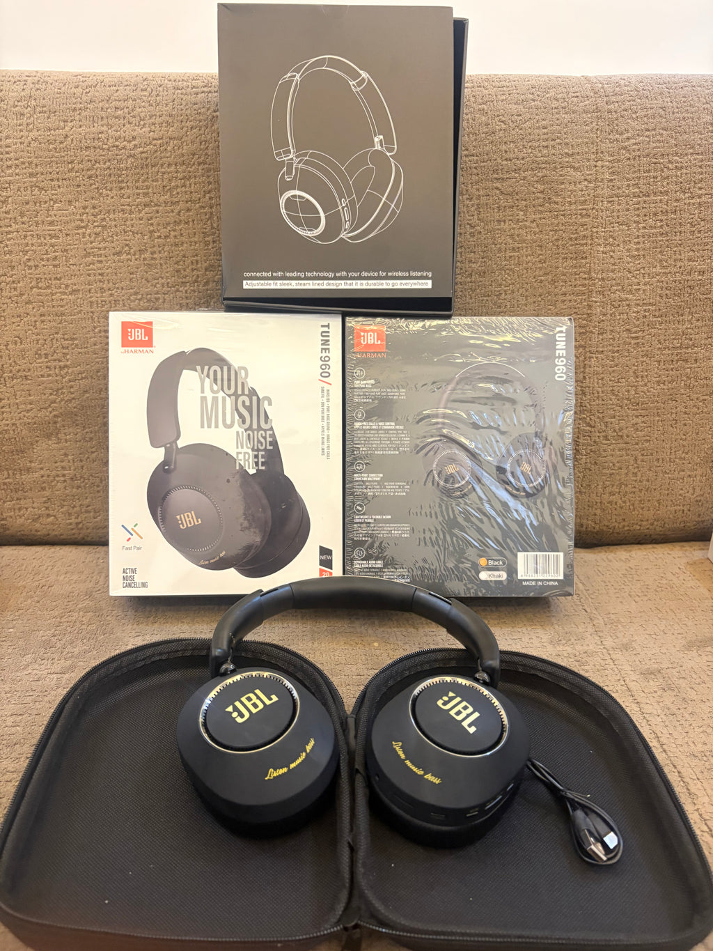 JBL TUNE 960